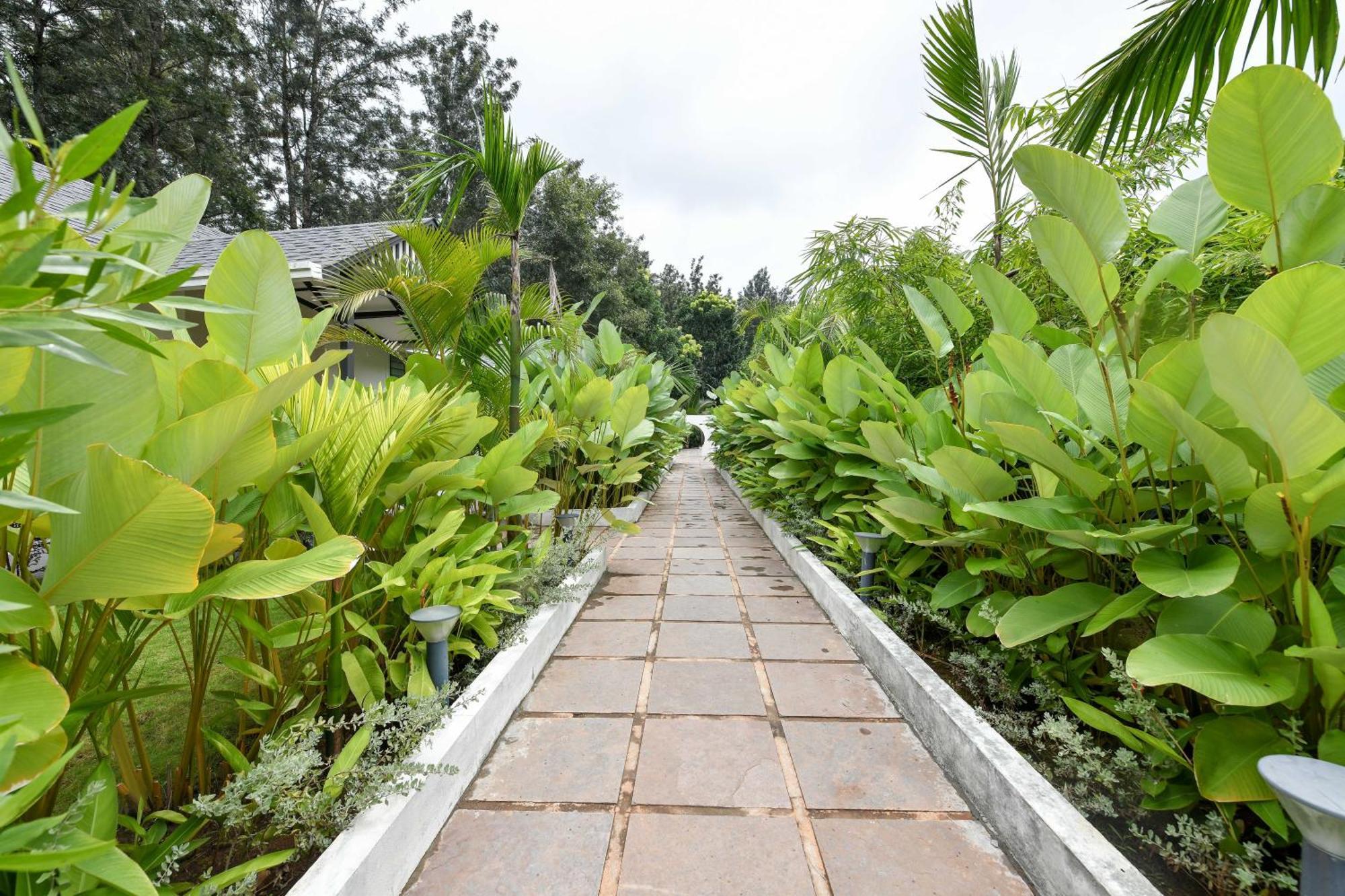 Inventree Aranya Resort & Spa Madikeri Exterior foto